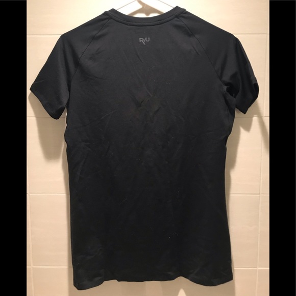 ❤️RYU teclayr Black Top V neck M - Picture 2 of 4